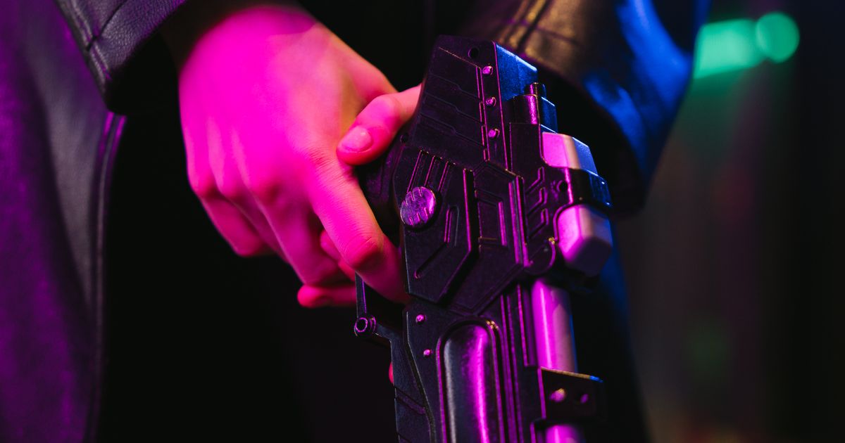 Weapons — Mothership 1e